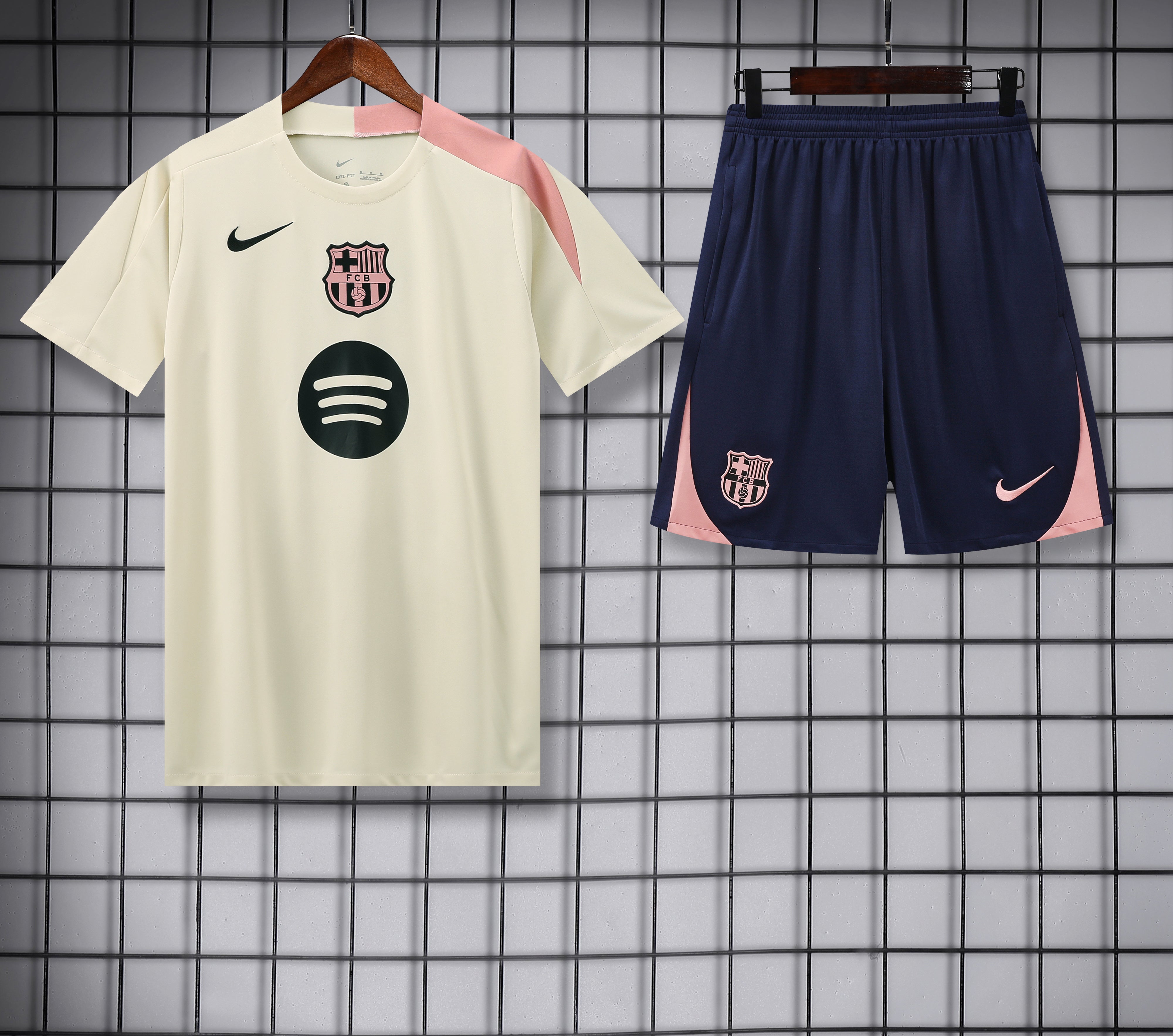 FC Barcelone - Ensemble d'entraînement Orange clair